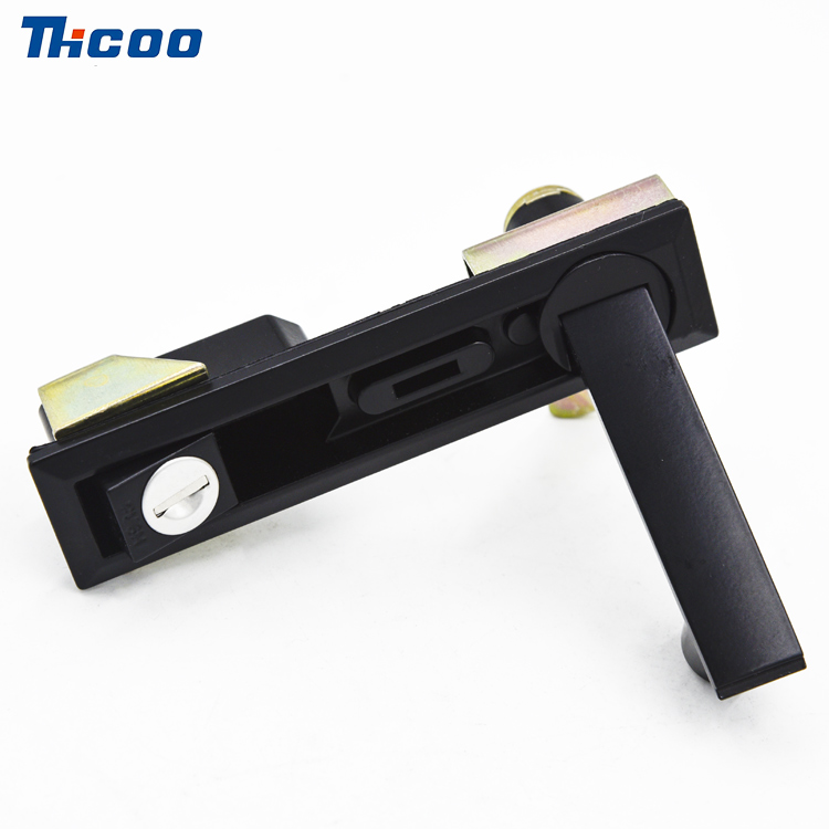اضغط لفتح The Rocker Lock-A7141